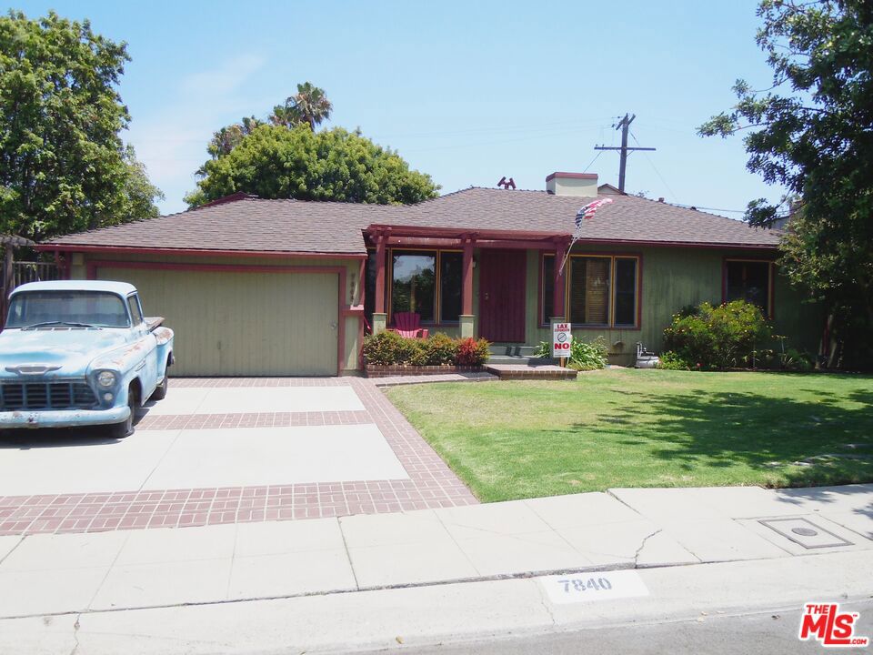 7840 Boeing Avenue