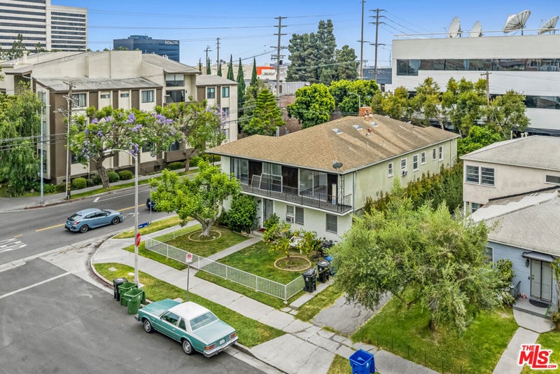 1433 S Bentley Avenue