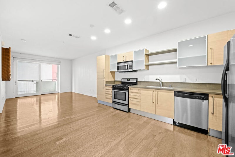 1234 Wilshire Boulevard 422