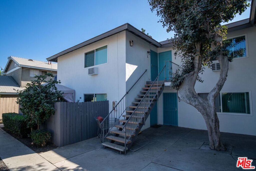 Properties 2 2650 E Park Lane