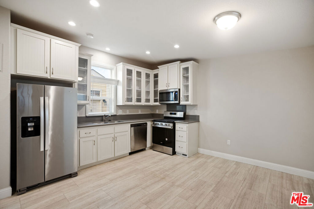 8250 Lankershim Boulevard 126