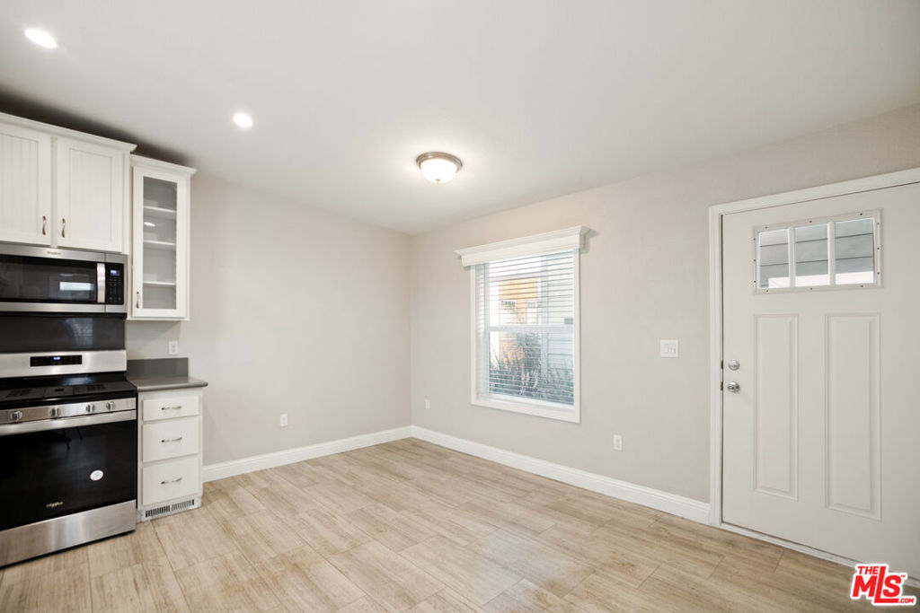 8250 Lankershim Boulevard 126