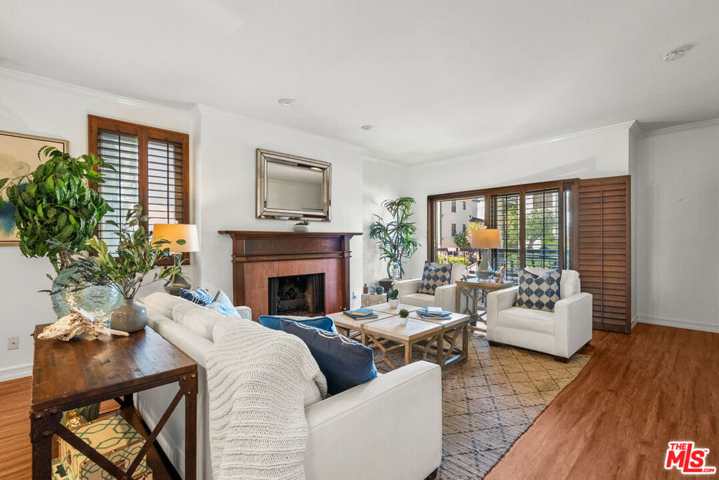 10654 Eastborne Avenue 102