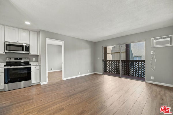 5840 BENNER ST APT 205, LOS ANGELES, CA 90042 - Image eeadbd6bb06bea8ac5d3fb60dd00f2f2/1151236275