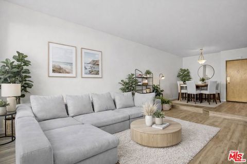 19009 Sherman Way 2 Reseda CA 91335