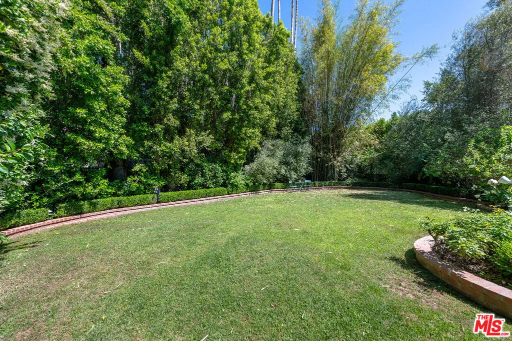 Encino, California 91436, United States, 4 Bedrooms Bedrooms, ,4 BathroomsBathrooms,Residential,Active,189003