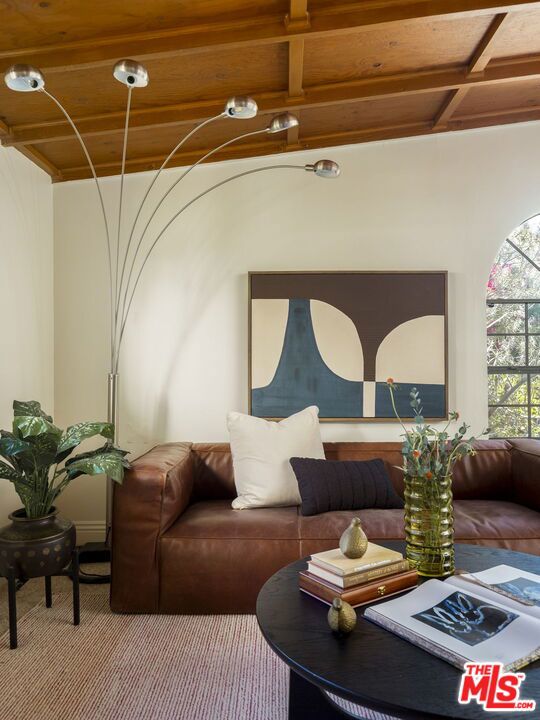 5011 El Verano Avenue