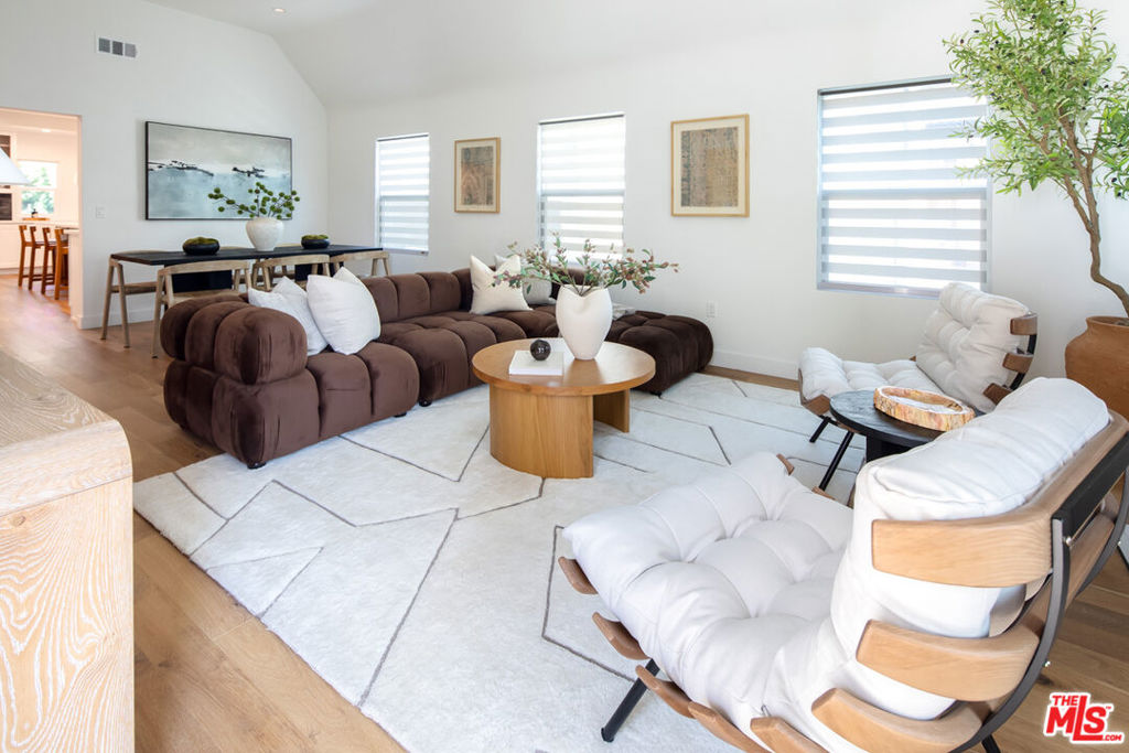 Properties 1 1363 S Curson Avenue