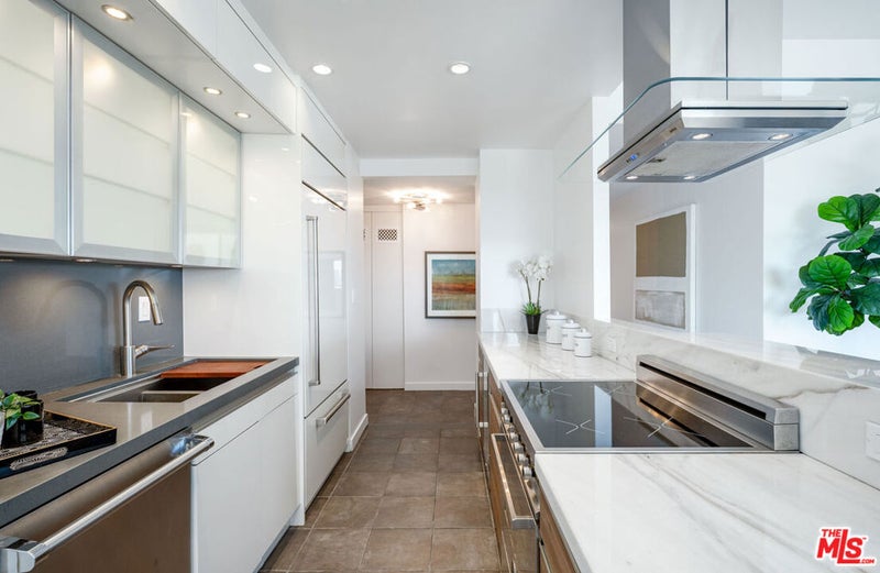 1155 N La Cienega Boulevard 508