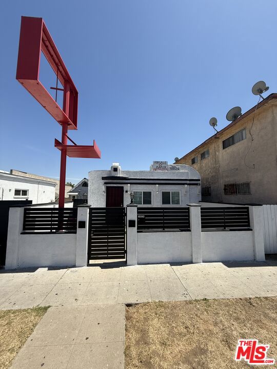 10024 S Western Avenue