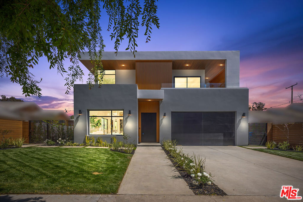 Properties 1 4458 Jasmine Avenue