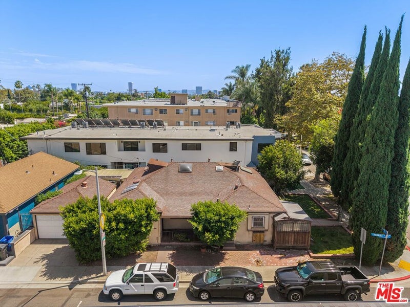 954 Havenhurst Drive