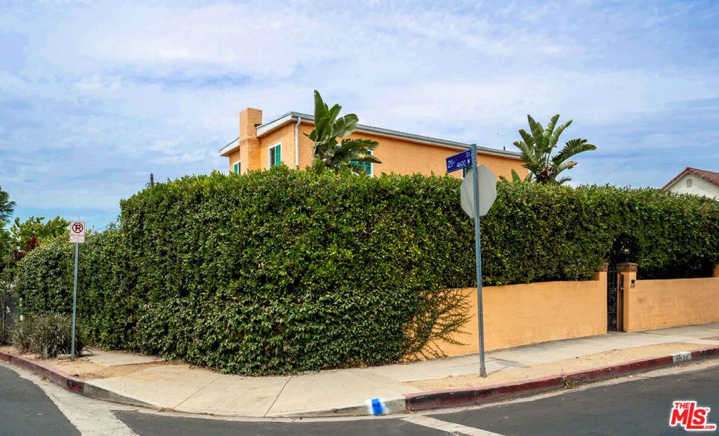 2045 Claudina Avenue