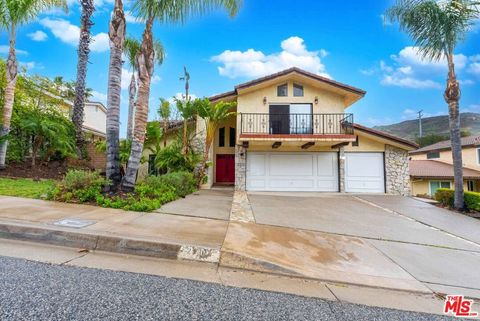27821 Via Amistosa Agoura Hills CA 91301
