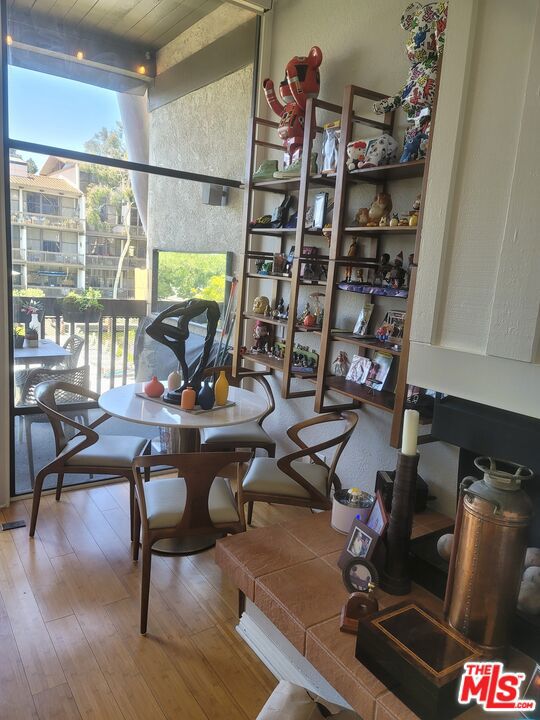 7239 Marina Pacifica Drive S