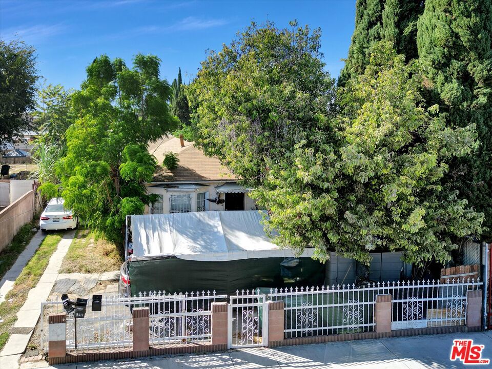8611 Elm Street