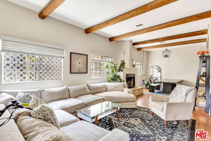 111 Paloma Avenue