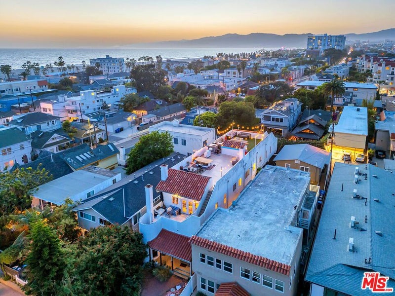 111 Paloma Avenue