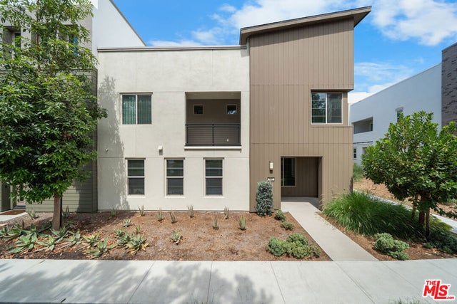 162 Novel, Irvine