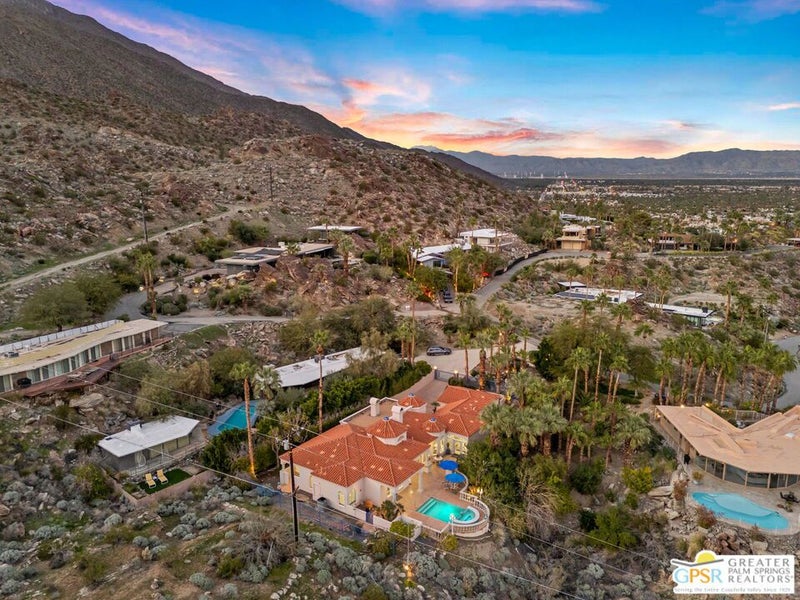18 Cahuilla Hills Drive