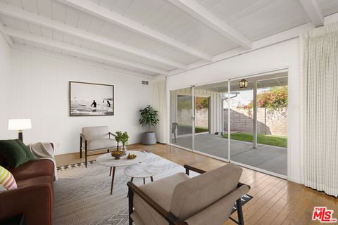 12146 Travis Street Los Angeles CA 90049