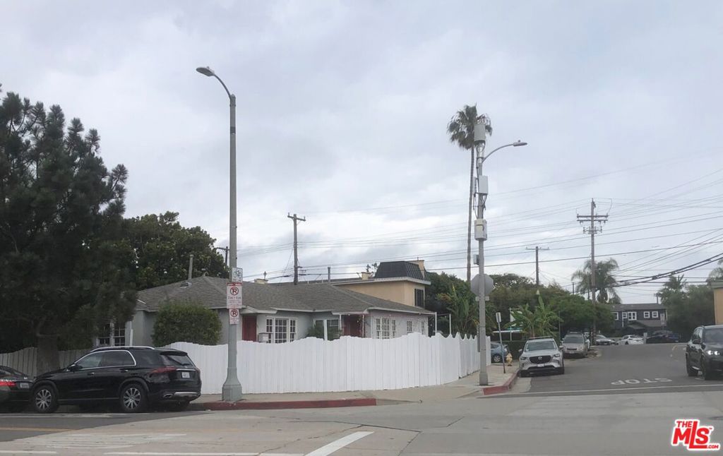 404 Venice Way