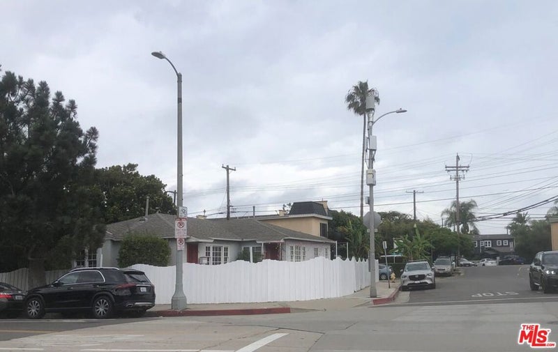 404 Venice Way