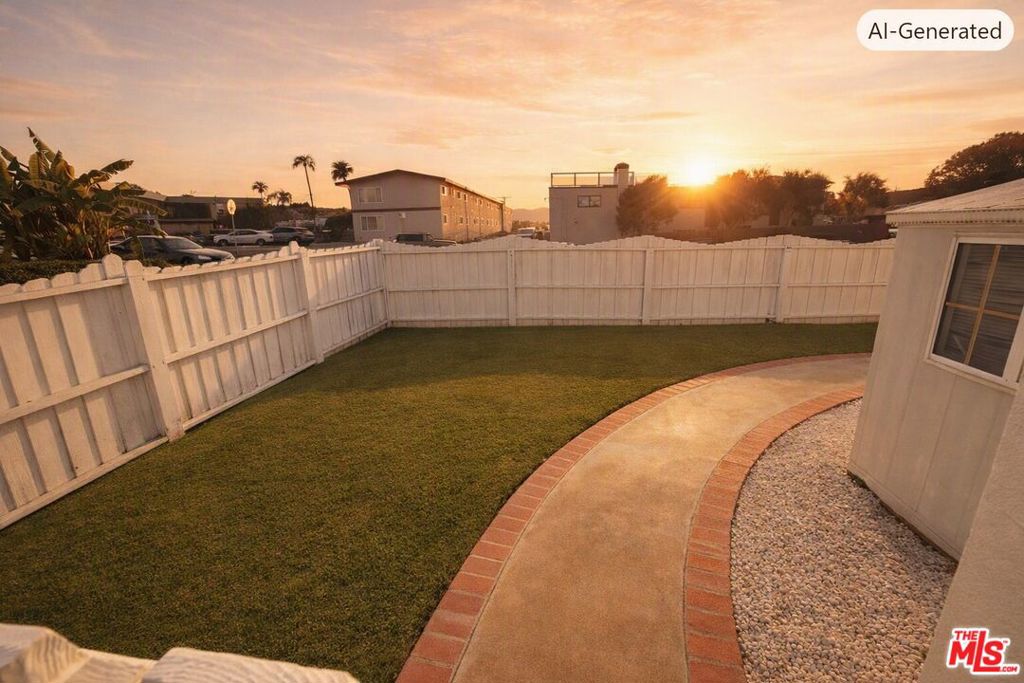 404 Venice Way