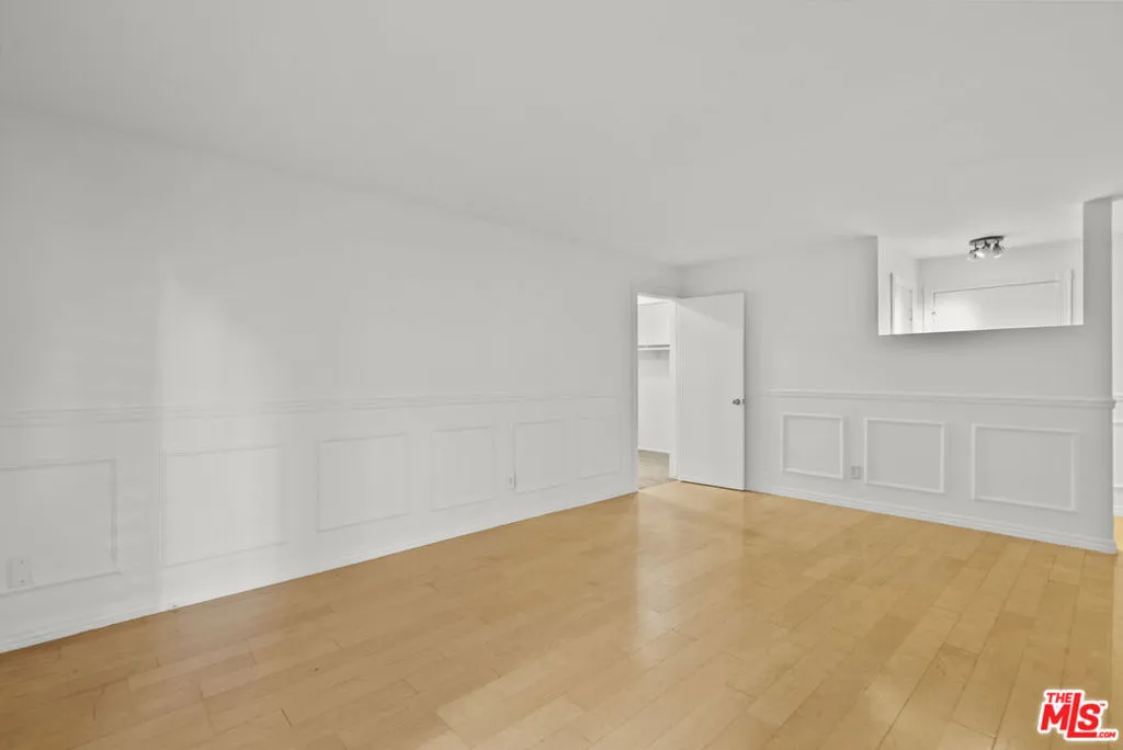 Los Angeles, California 90066, United States, 2 Bedrooms Bedrooms, ,2 BathroomsBathrooms,Residential,Active,245788