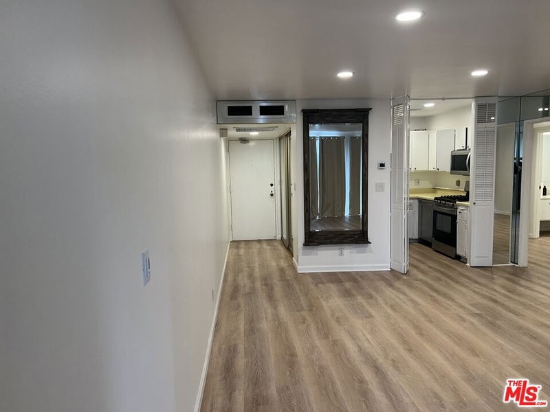 800 W 1st Street 2607