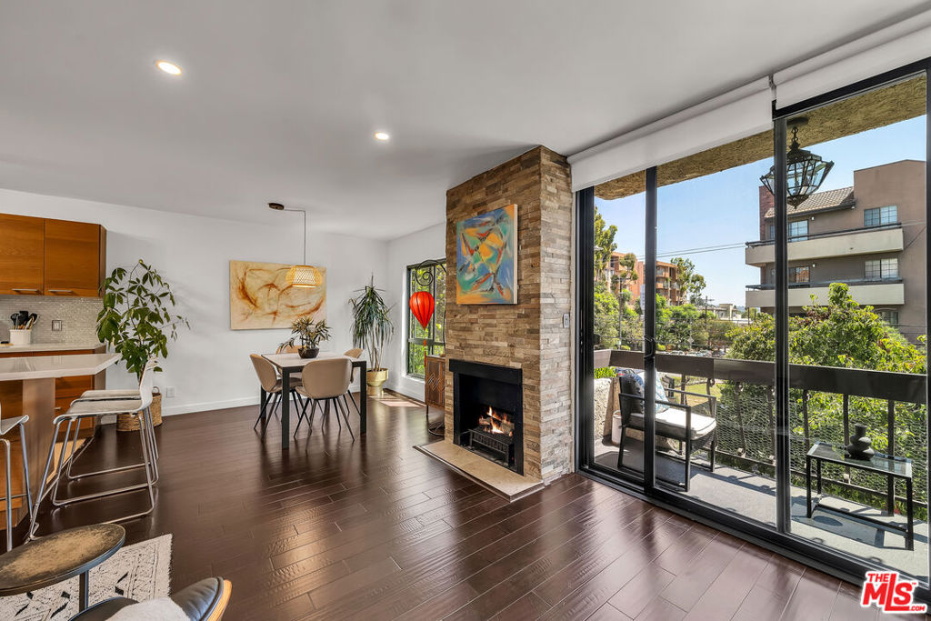 7300 Franklin Avenue 548
