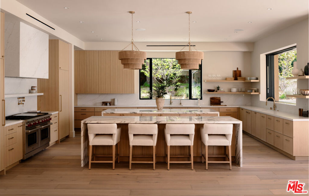 Properties 2 5287 Round Meadow Road