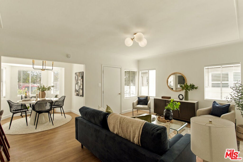 523 Simmons Avenue
