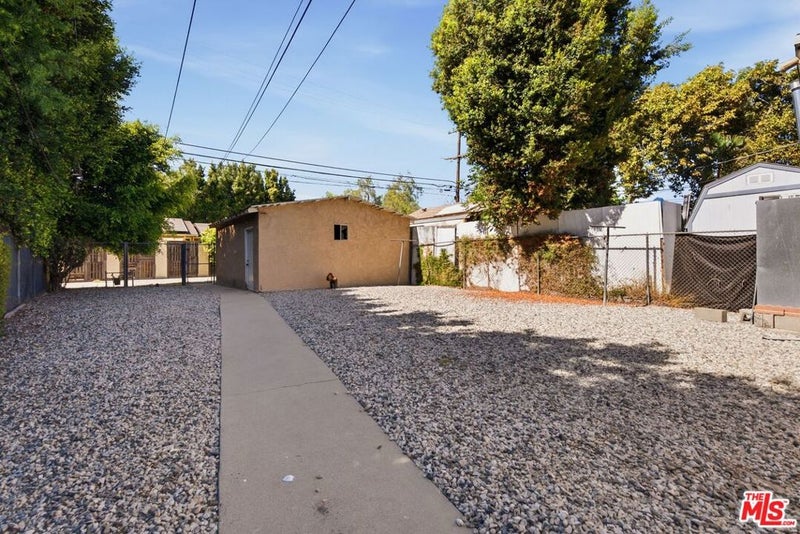 563 Brooks Avenue