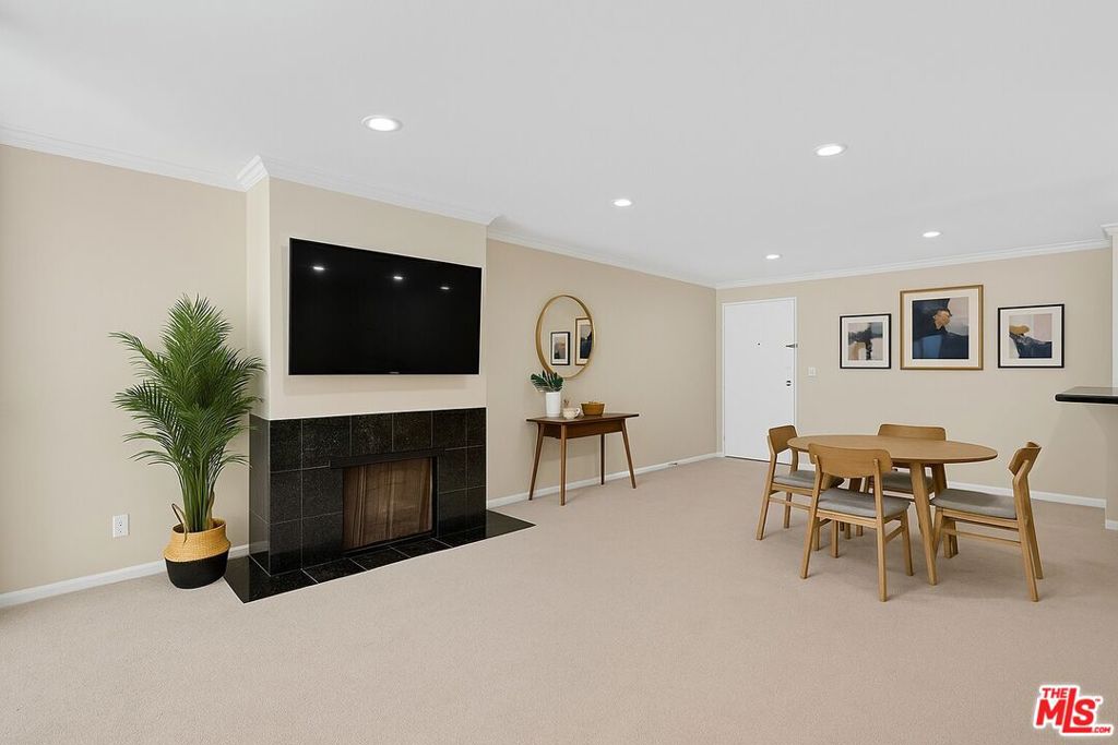 6505 Green Valley Circle 207