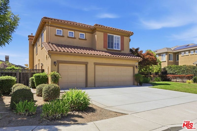 18275 Los Padres Place