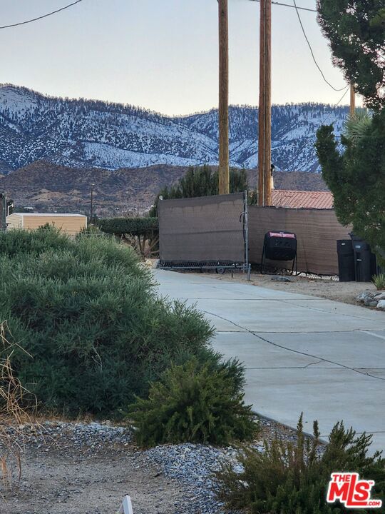 1168 Smoke Tree Road