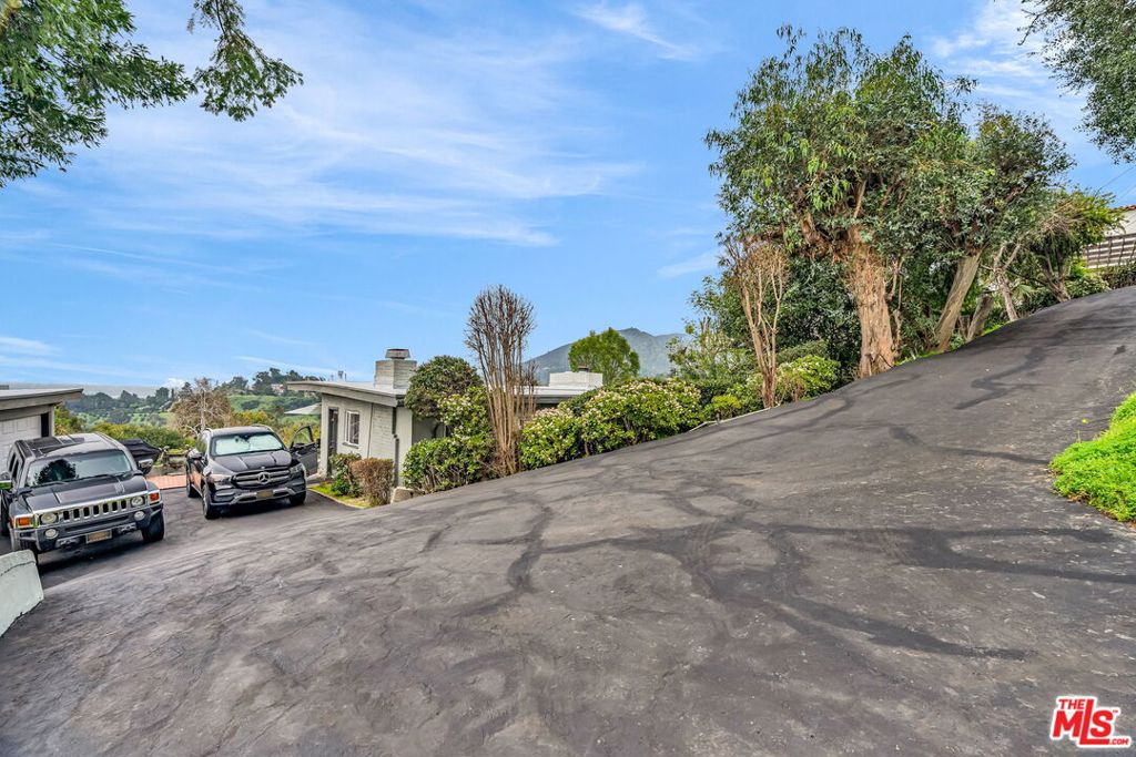 7191 Woodrow Wilson Drive