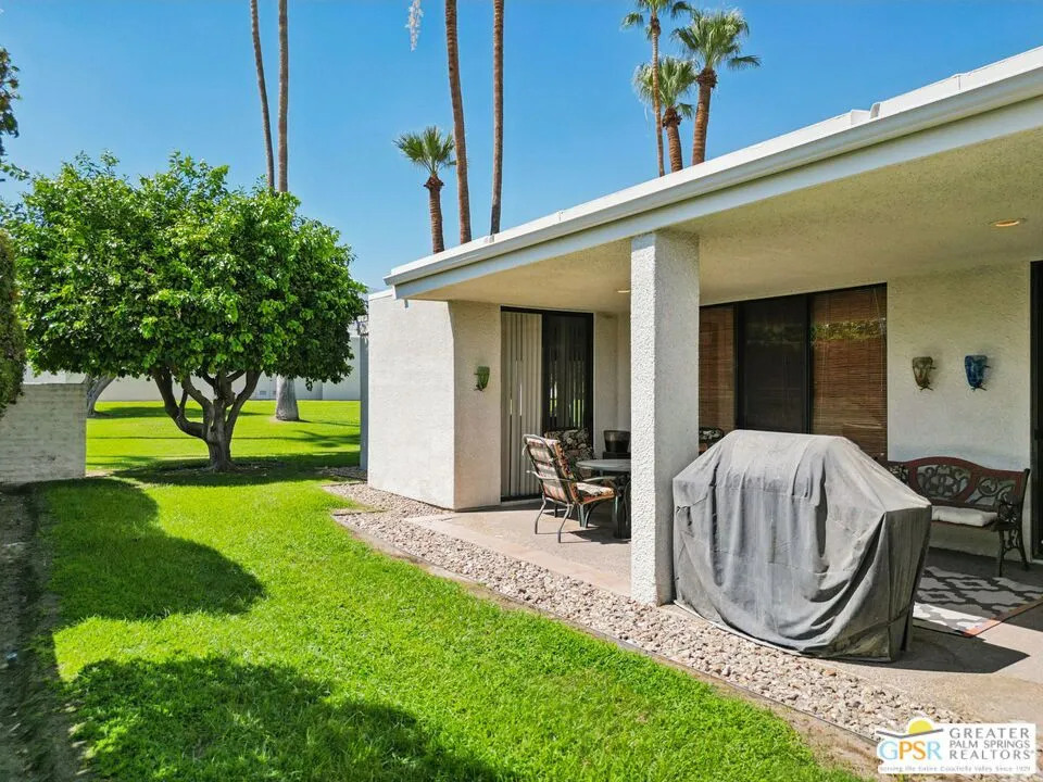 Palm Springs, California 92264, United States, 2 Bedrooms Bedrooms, ,3 BathroomsBathrooms,Residential,Active,189023