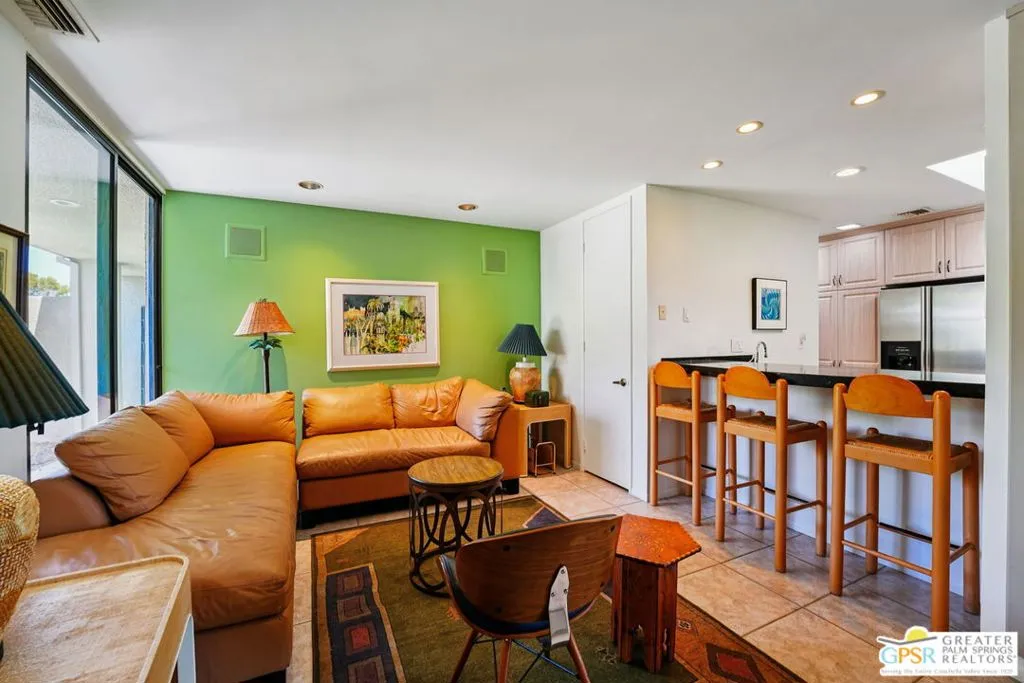 Palm Springs, California 92264, United States, 2 Bedrooms Bedrooms, ,3 BathroomsBathrooms,Residential,Active,189023