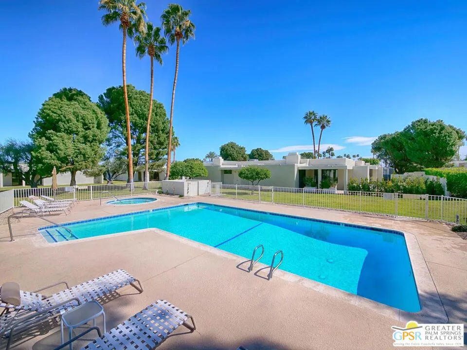 Palm Springs, California 92264, United States, 2 Bedrooms Bedrooms, ,3 BathroomsBathrooms,Residential,Active,189023