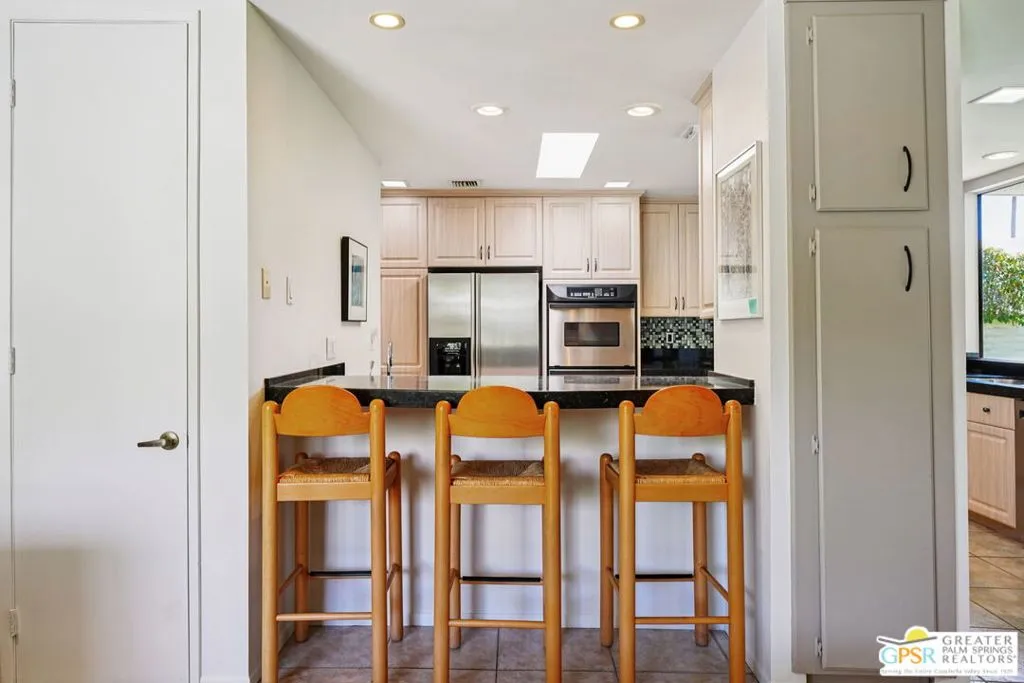 Palm Springs, California 92264, United States, 2 Bedrooms Bedrooms, ,3 BathroomsBathrooms,Residential,Active,189023