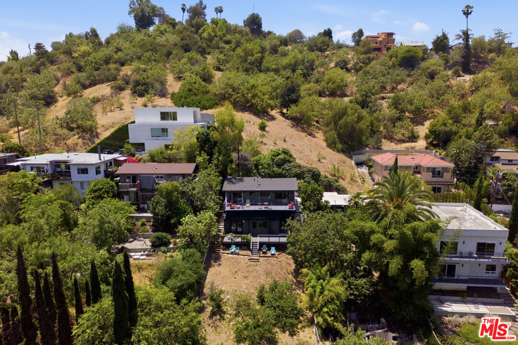 1621 Bridgeport Drive