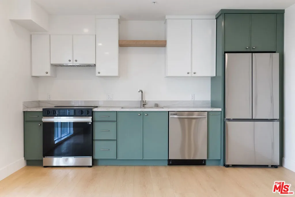 Cypress, California 90630, United States, 3 Bedrooms Bedrooms, ,3 BathroomsBathrooms,Residential,Active,239249