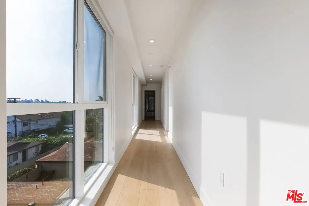 Cypress, California 90630, United States, 3 Bedrooms Bedrooms, ,3 BathroomsBathrooms,Residential,Active,239249