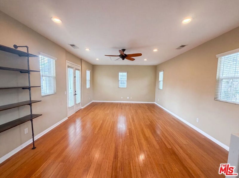 48 Laurelhurst Drive