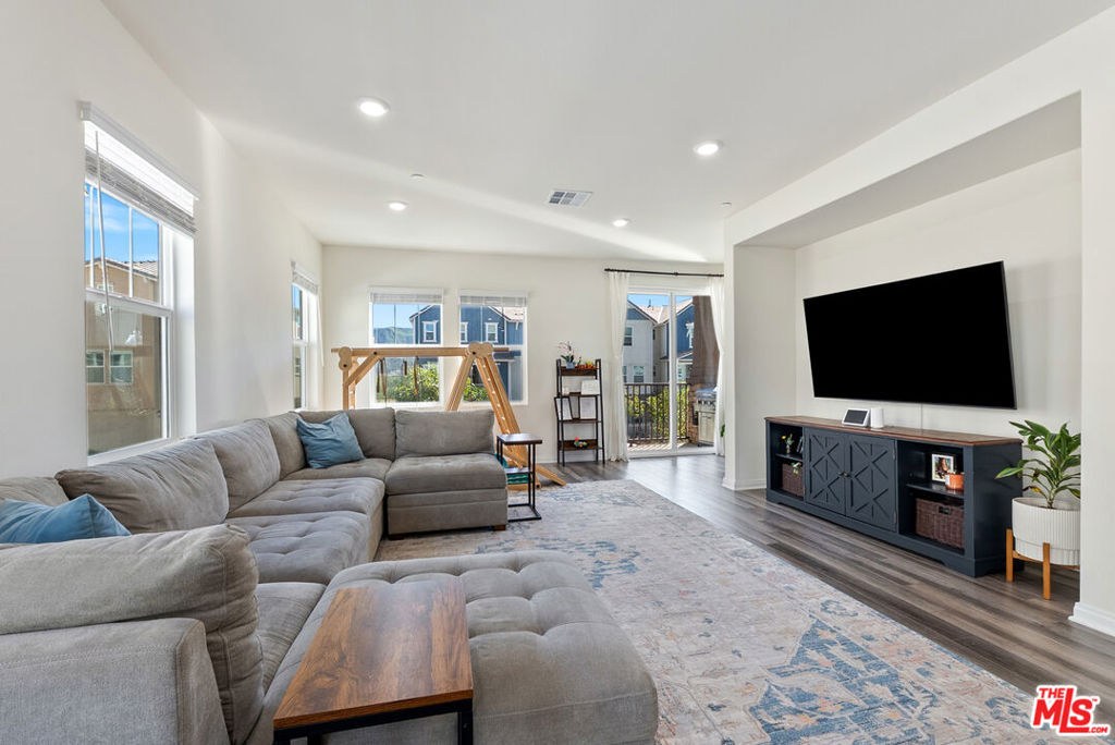 553 Grapefruit Lane