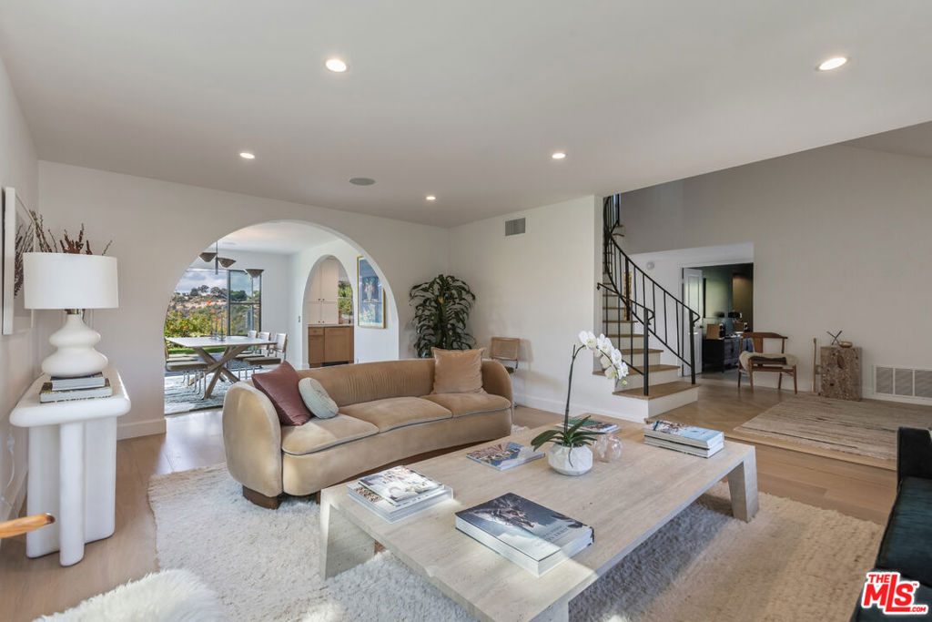 Properties 3 10507 Woodfield Court 12