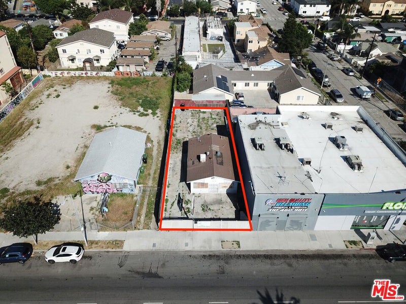 6216 Crenshaw Boulevard