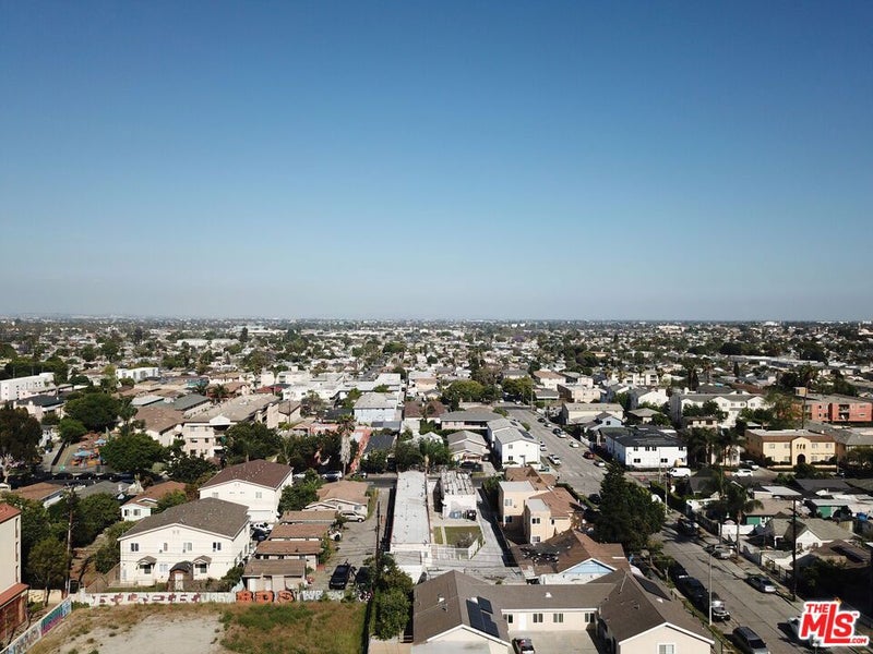 6216 Crenshaw Boulevard